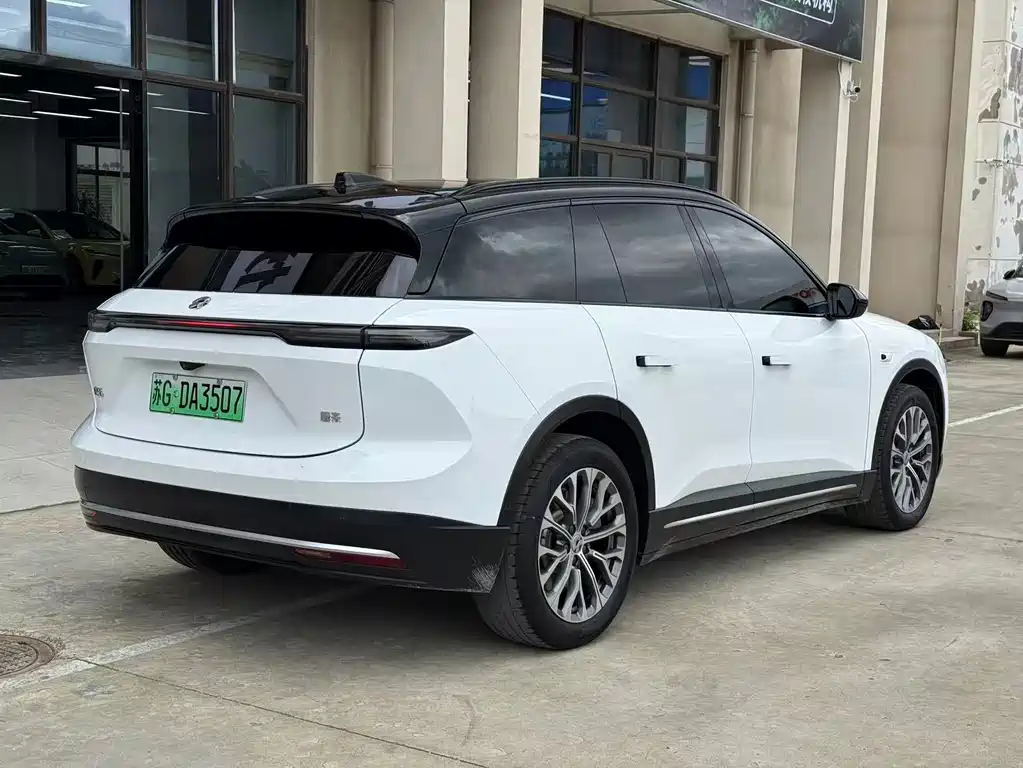 NIO ES6 — миниатюра 15