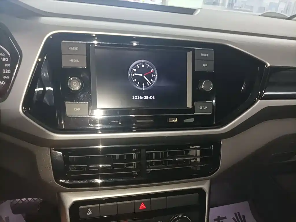 Volkswagen T-Cross — миниатюра 13