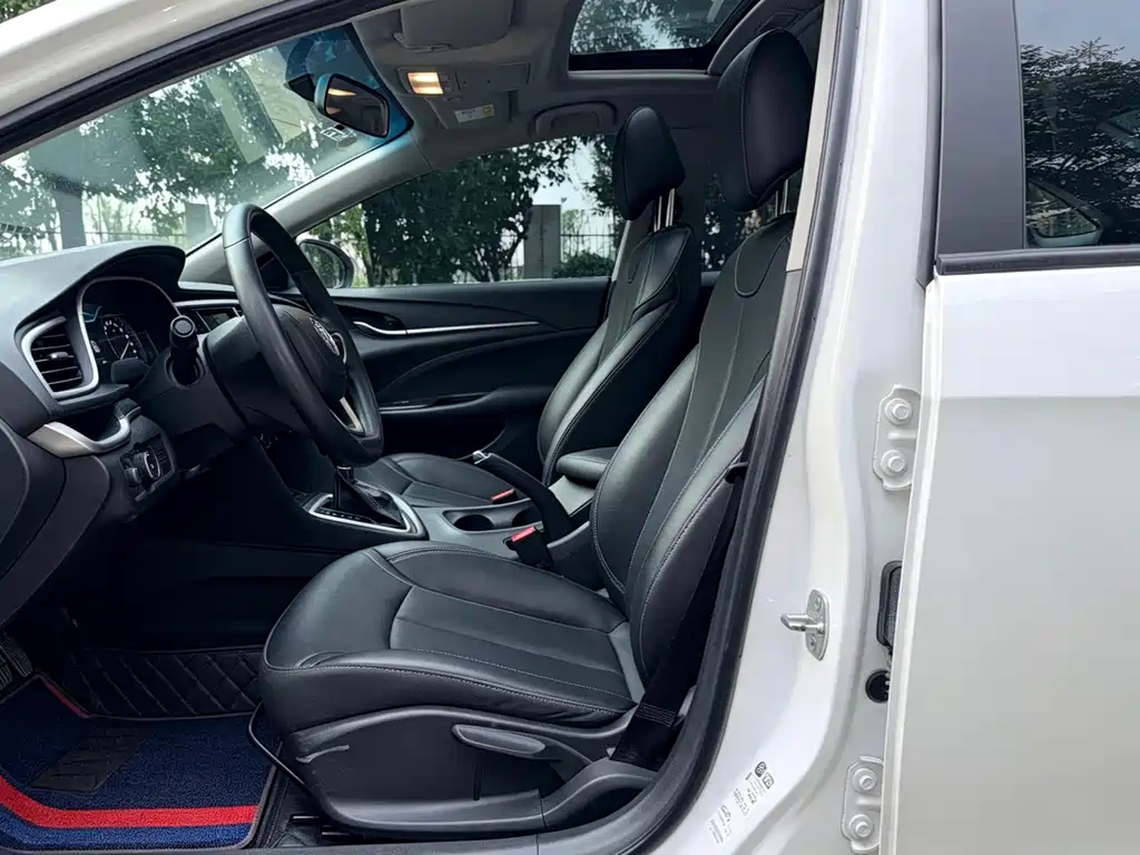 Buick Excelle — миниатюра 10