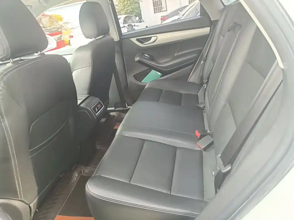 Zotye Zotye SR7 — миниатюра 17