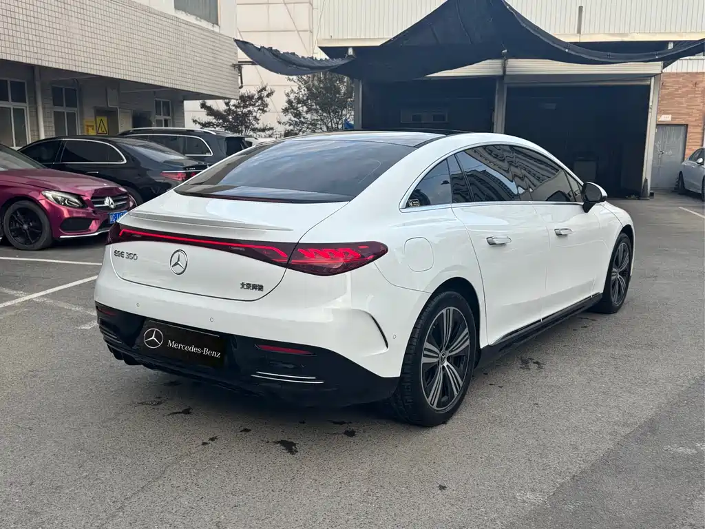 Mercedes-Benz EQE — миниатюра 4