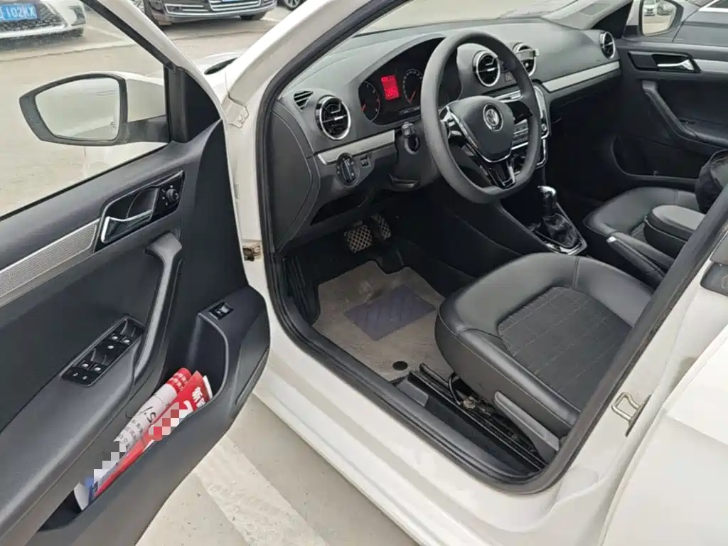 Volkswagen Jetta — миниатюра 16