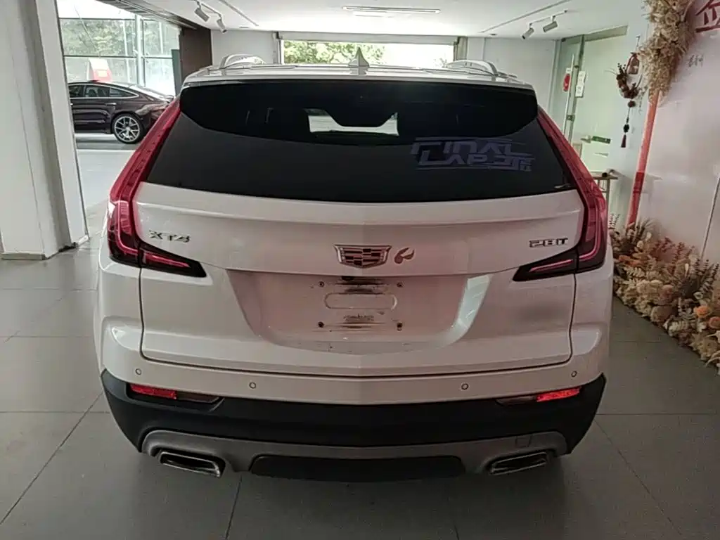 Cadillac XT4 — миниатюра 6