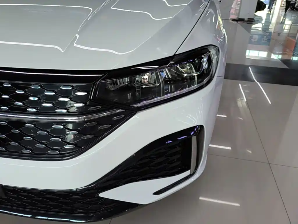 Volkswagen Lavida — миниатюра 24