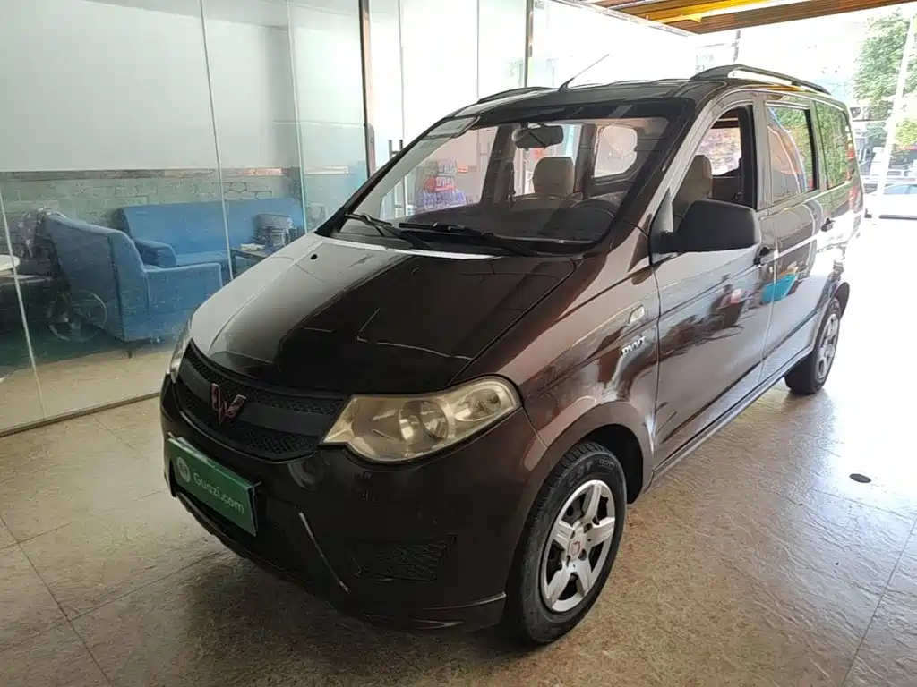 Wuling Hongguang — миниатюра 2