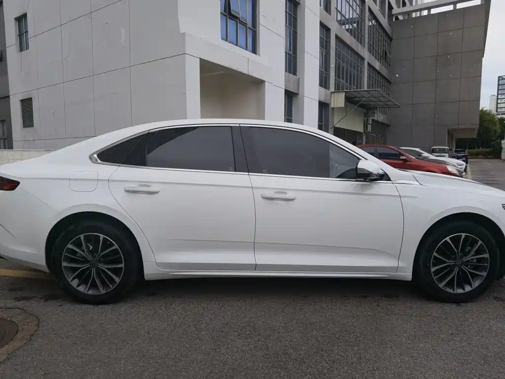 GEELY AUTOMOBILE XINGRUI