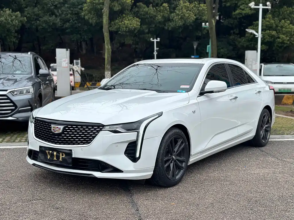 Cadillac CT4 2021