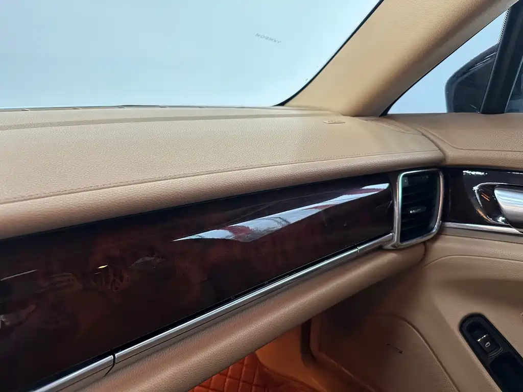 Porsche Panamera — миниатюра 11