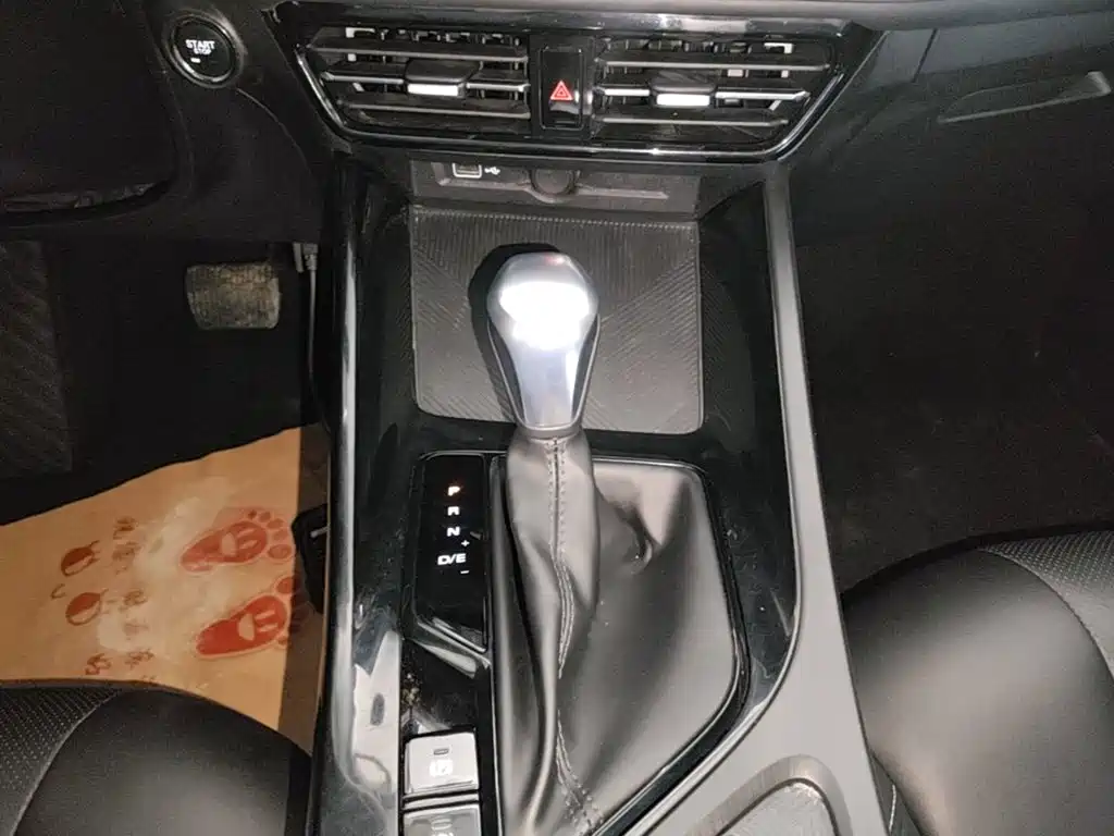 Roewe i5 — миниатюра 14