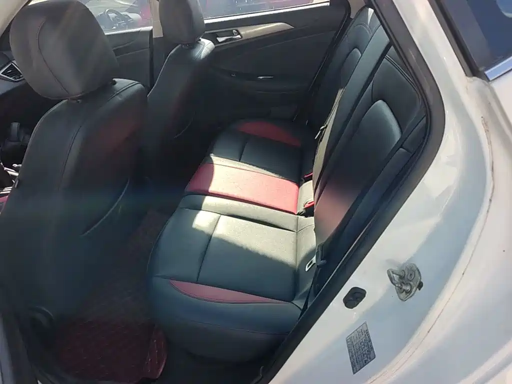 Changan Eado XT — миниатюра 17