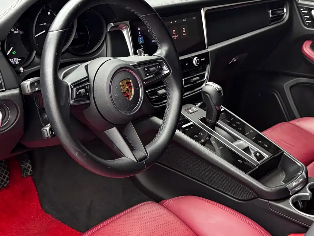Porsche Macan — миниатюра 14