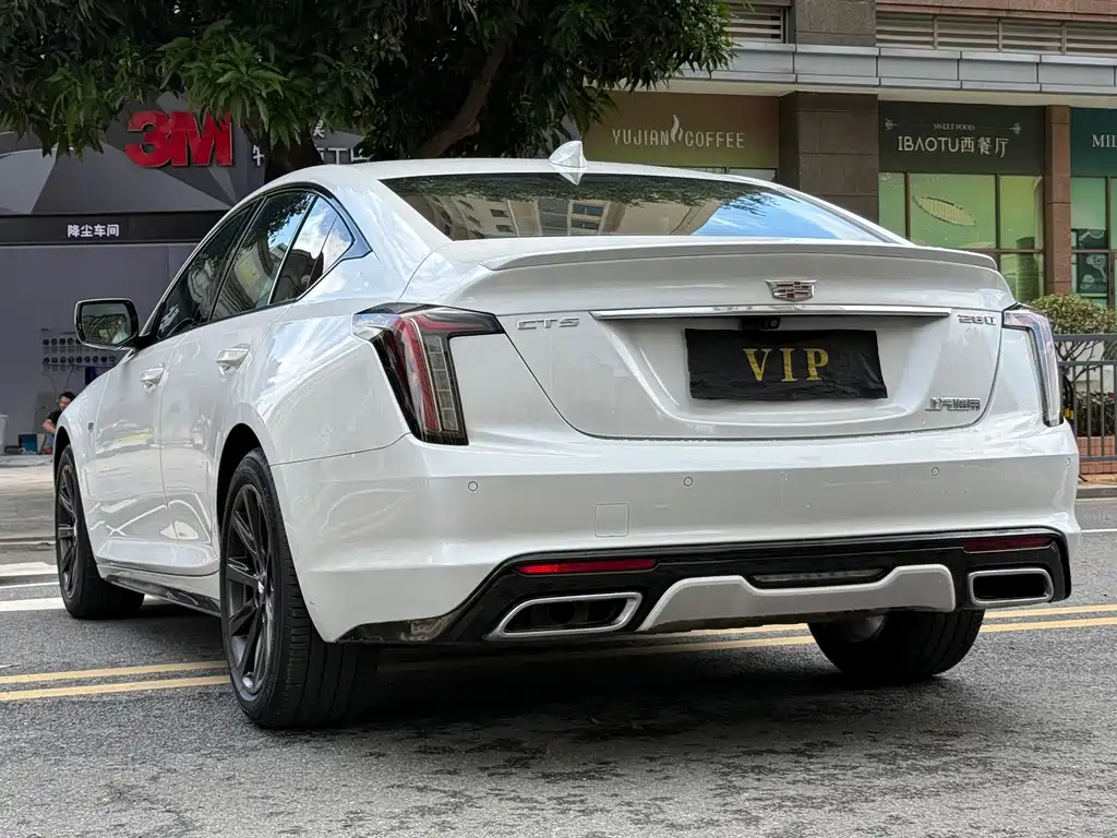 Cadillac CT5 — миниатюра 6