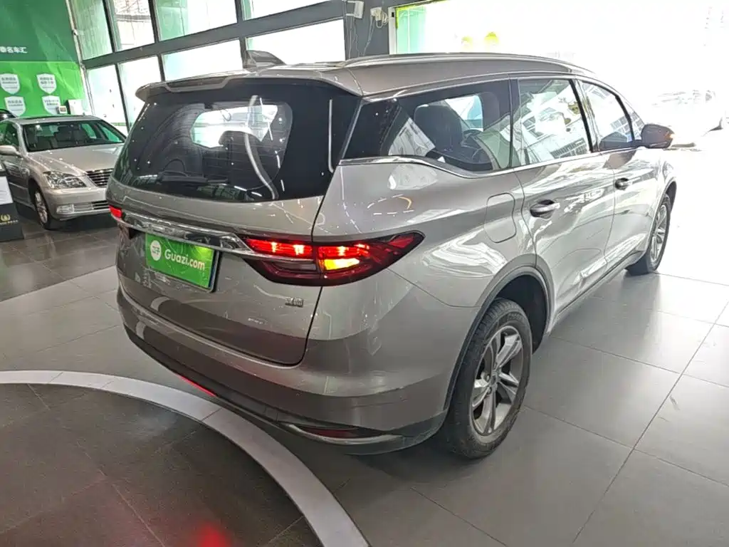 Geely Jia Ji — миниатюра 7