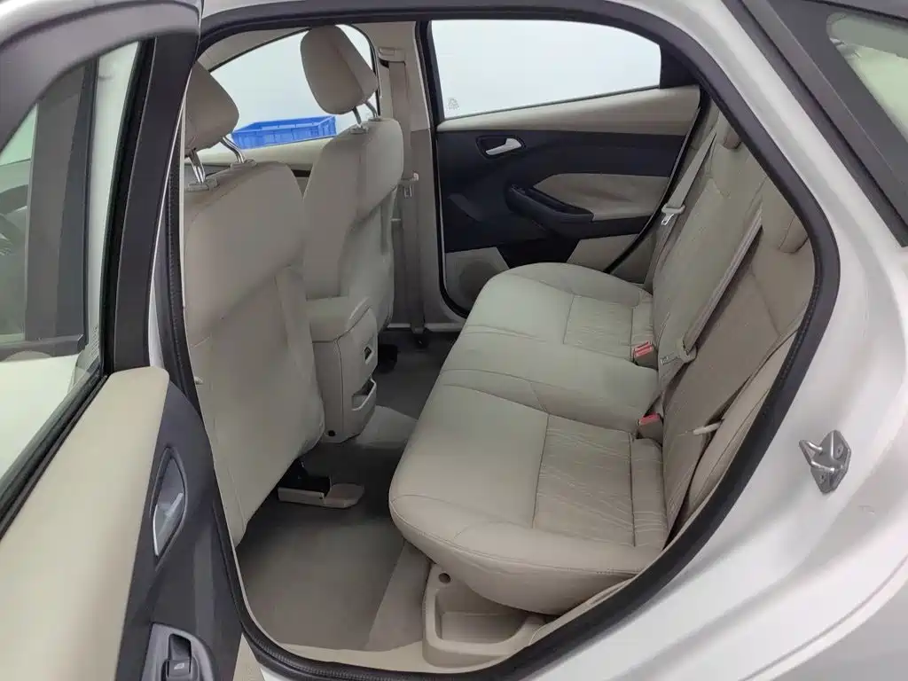 Ford Focus — миниатюра 15
