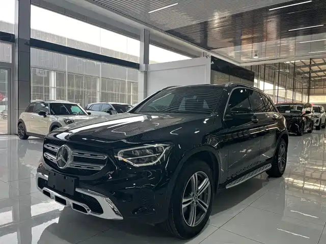2022 Mercedes-Benz GLC