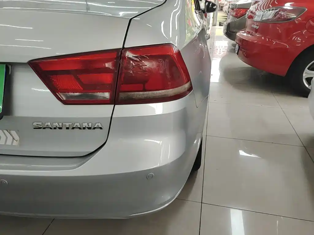 Volkswagen Santana — миниатюра 8