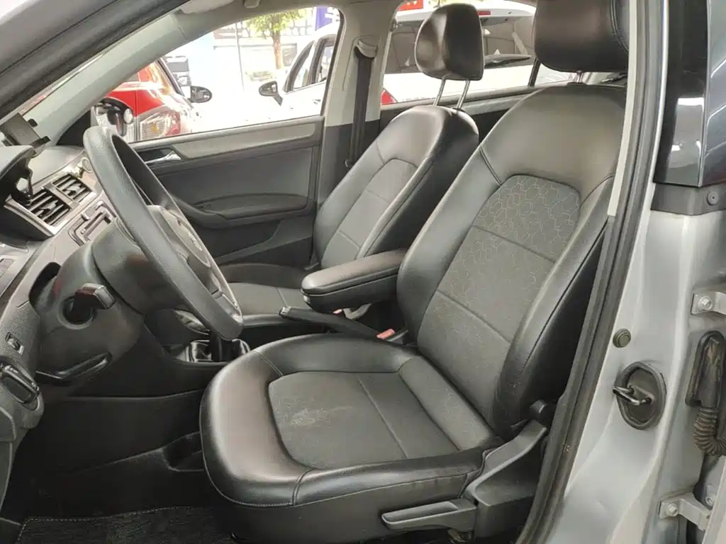 Volkswagen Santana — миниатюра 15