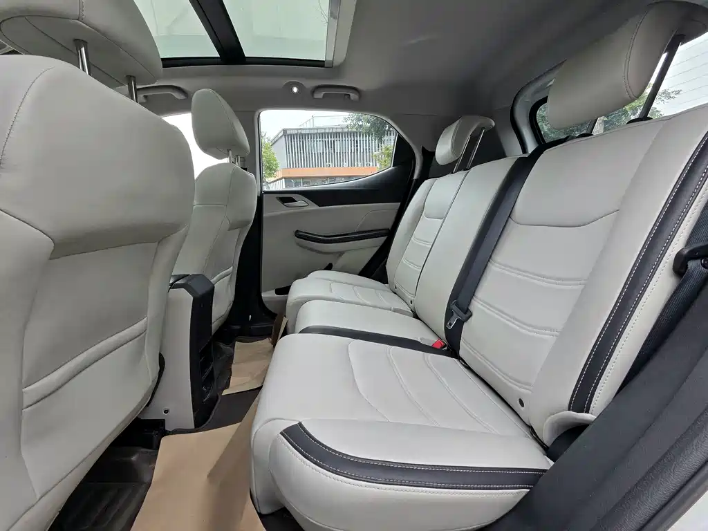 BYD Yuan Pro — миниатюра 12