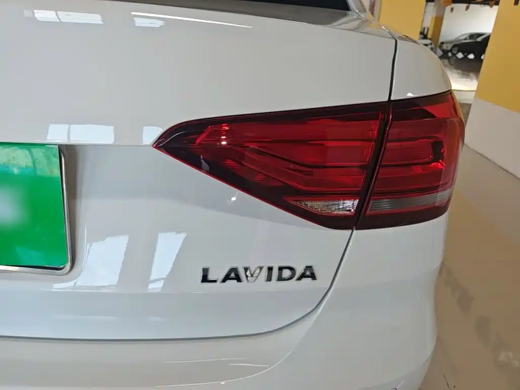 Volkswagen Lavida — миниатюра 8