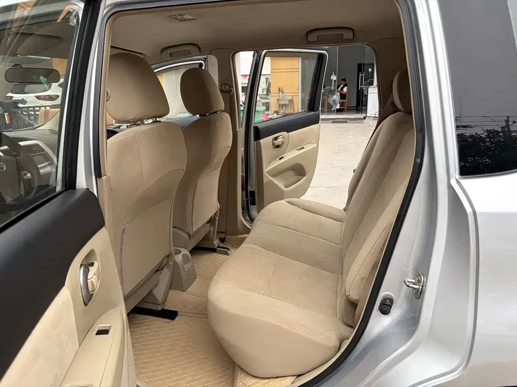 Nissan Livina — миниатюра 12