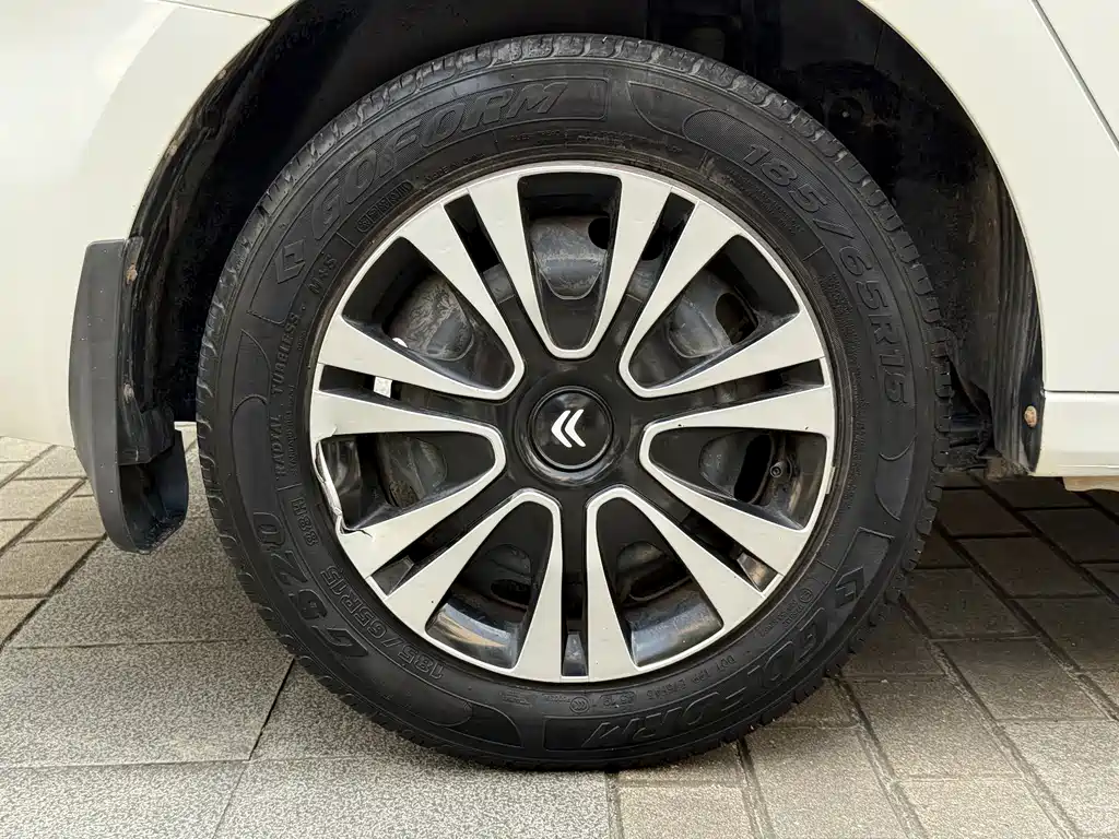 Citroen Elysee — миниатюра 15