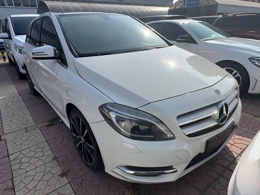 Mercedes-Benz B-Class — миниатюра 2