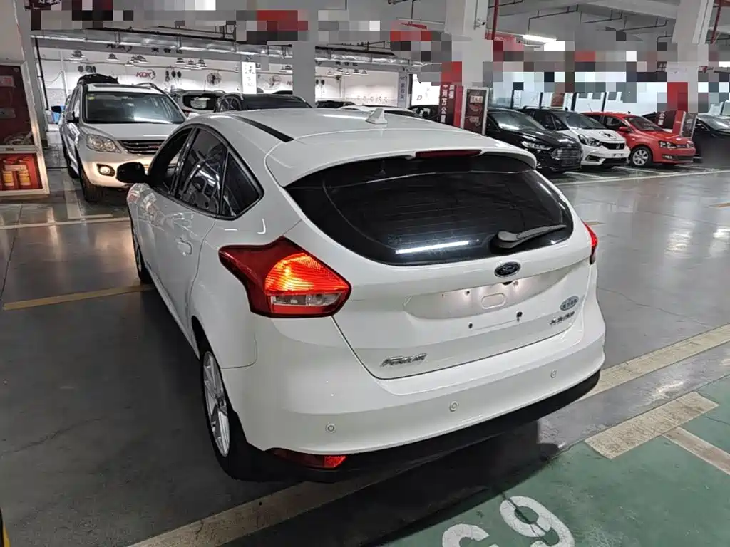 Ford Focus — миниатюра 5