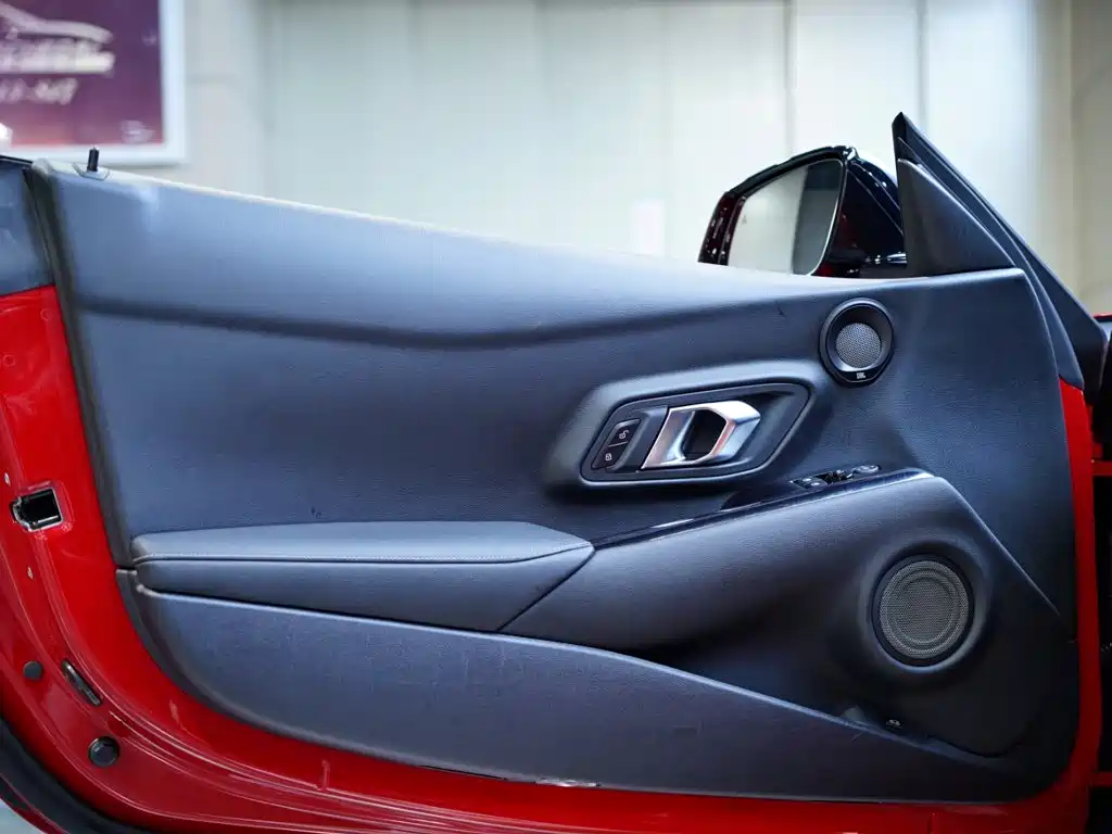 Toyota Supra — миниатюра 15