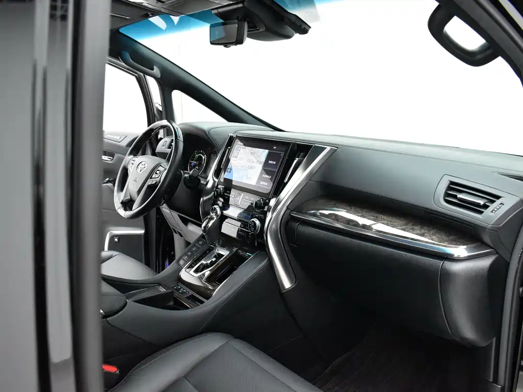 Toyota Vellfire — миниатюра 11
