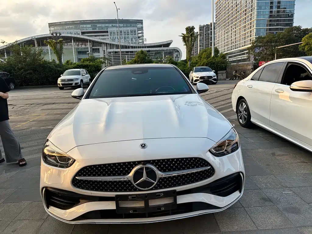 Mercedes-Benz C-Class — миниатюра 2