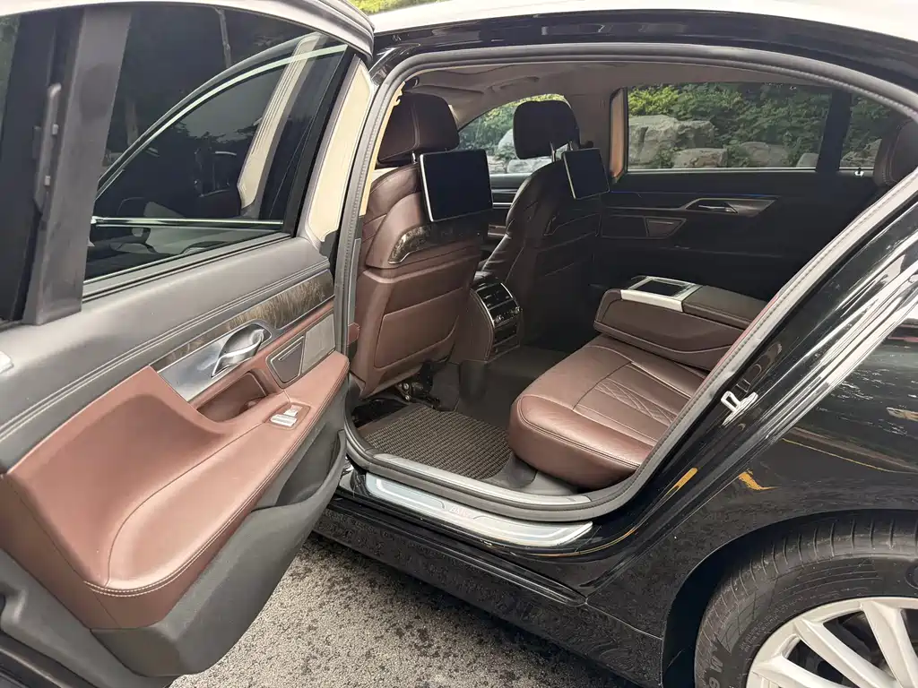 BMW 7 Series 7 2016 740Li Premium