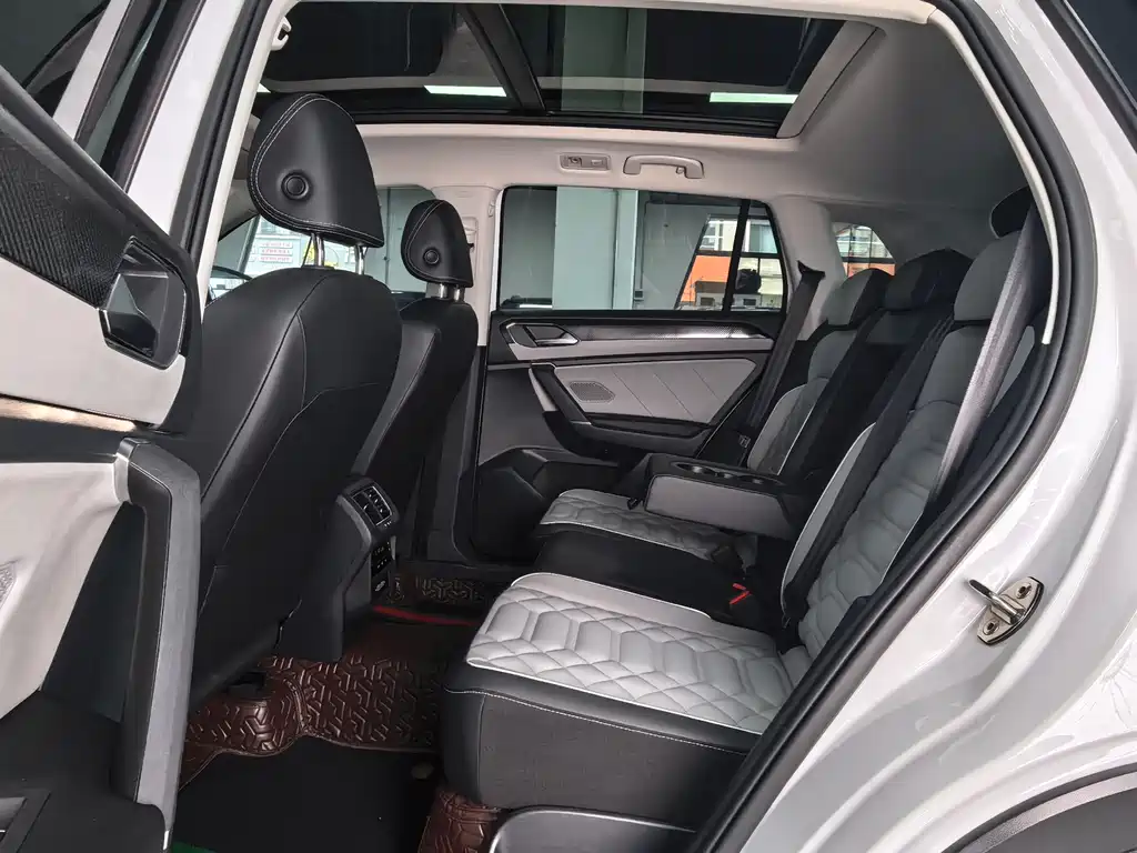 Volkswagen Tayron 2023 280TSI Luxury Plus