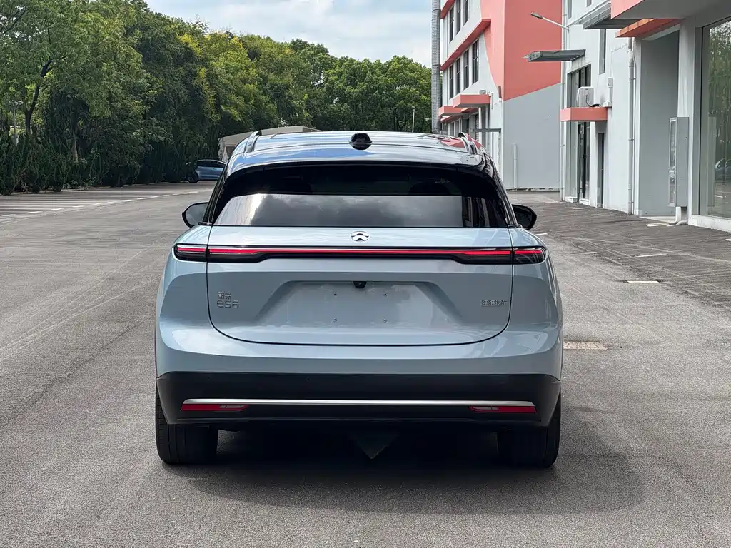 NIO ES6 — миниатюра 23