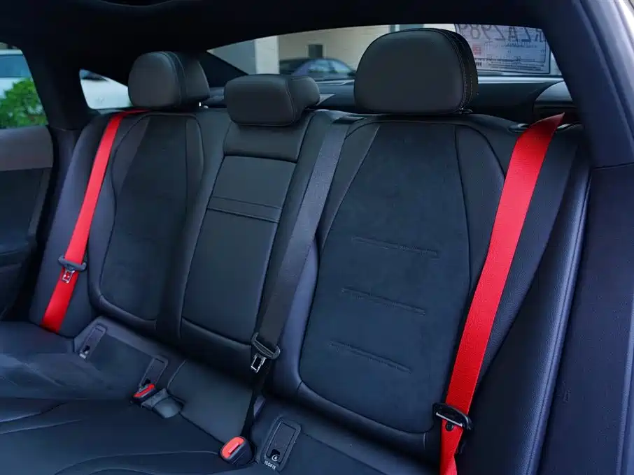 MERCEDES-BENZ EQE AMG