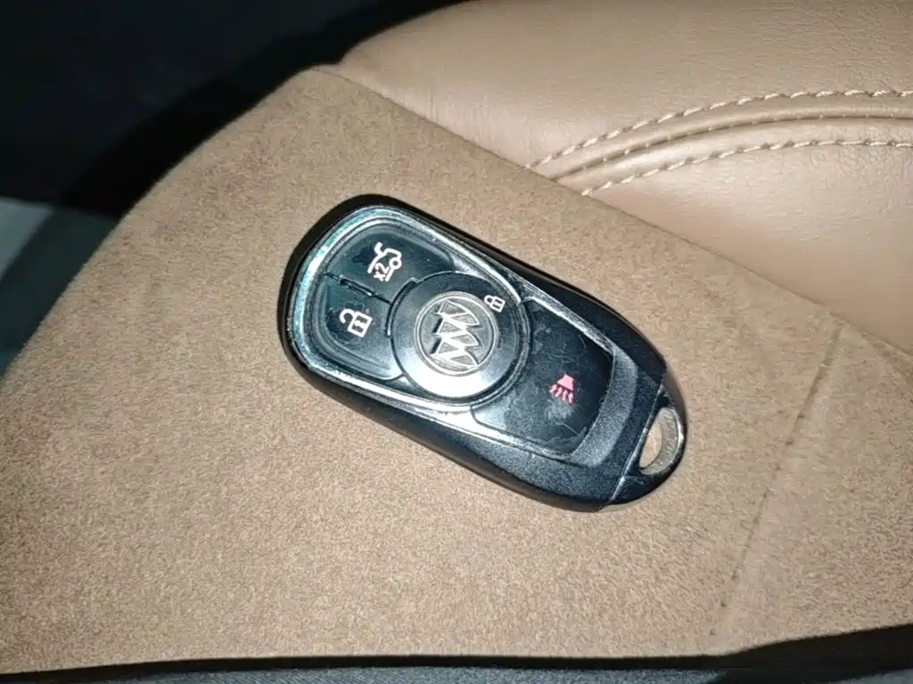 Buick Regal — миниатюра 9