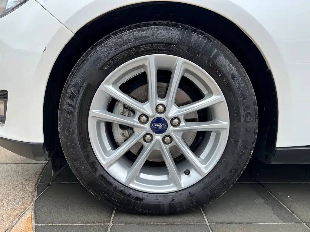 Ford Focus — миниатюра 20