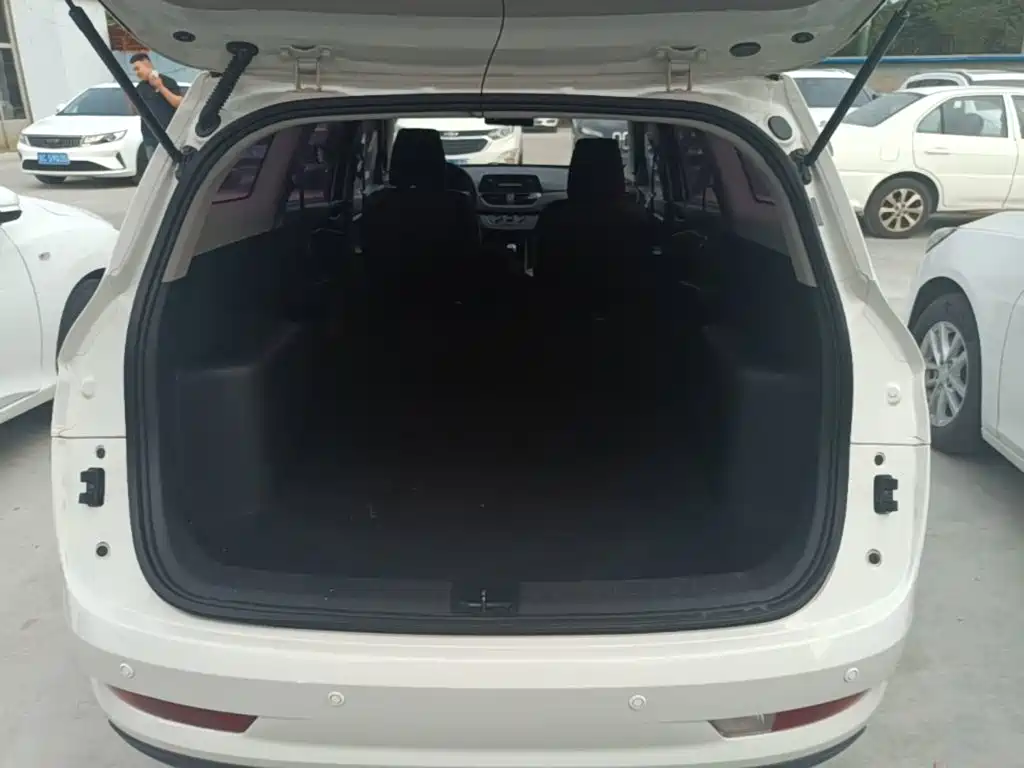Baojun 310W — миниатюра 19