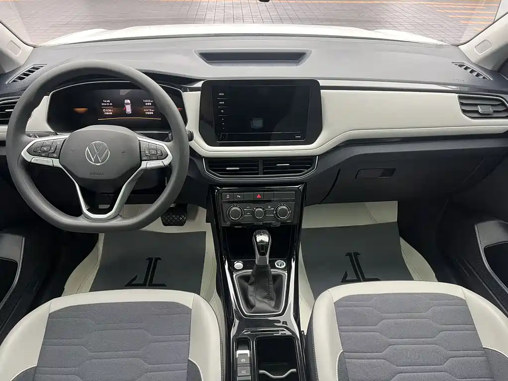 Volkswagen Tharu - фото 9
