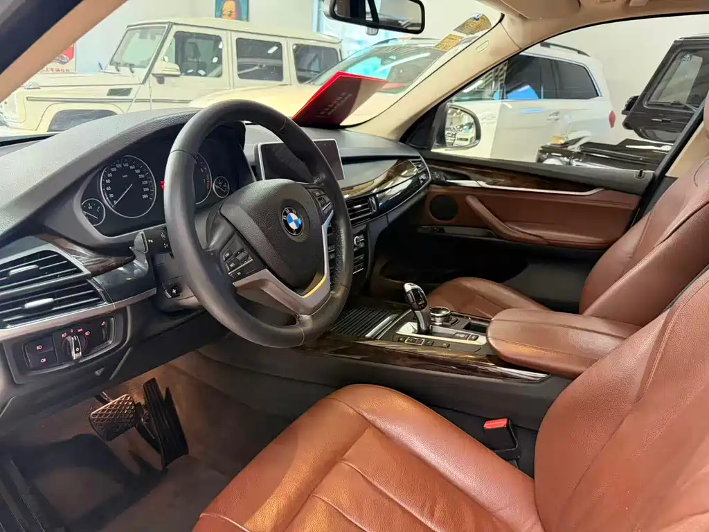 BMW X5 (Import) — миниатюра 5