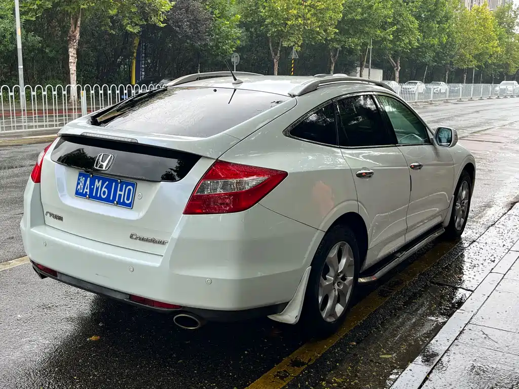Honda Crosstour — миниатюра 4