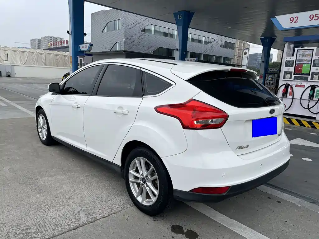 Ford Focus — миниатюра 3