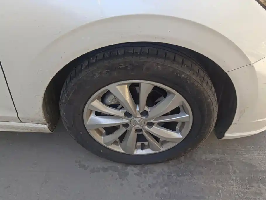 Changan Eado — миниатюра 6