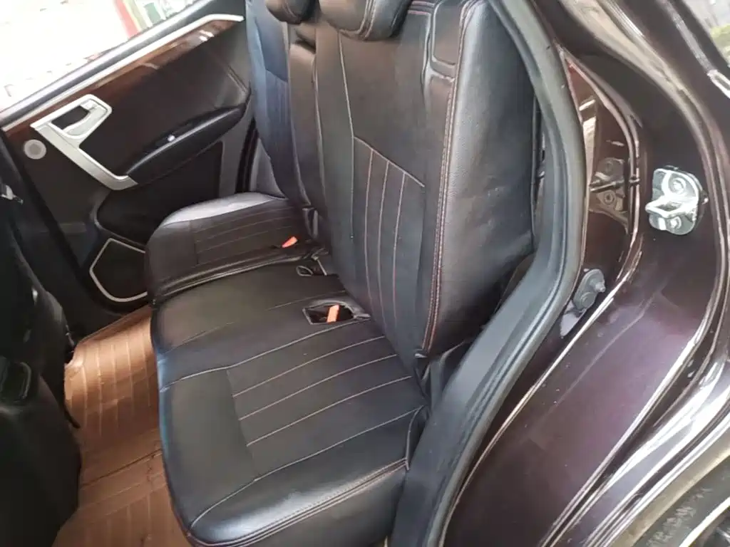 Geely GX7 — миниатюра 17