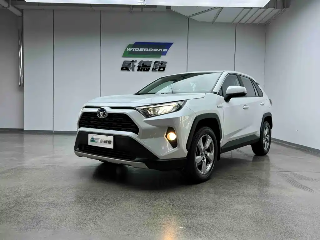 Toyota RAV4 — миниатюра 4