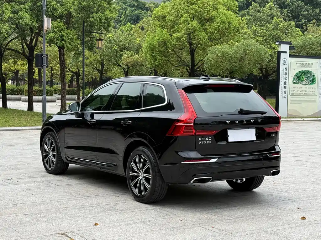 Volvo XC60 2021 T5 Luxury