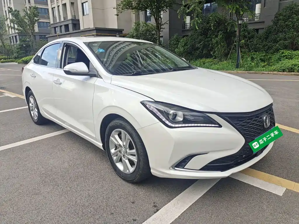 Changan Eado — миниатюра 4