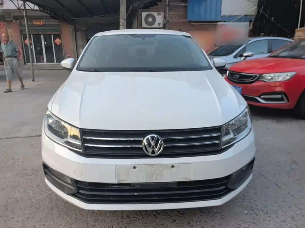 Volkswagen Santana — миниатюра 3