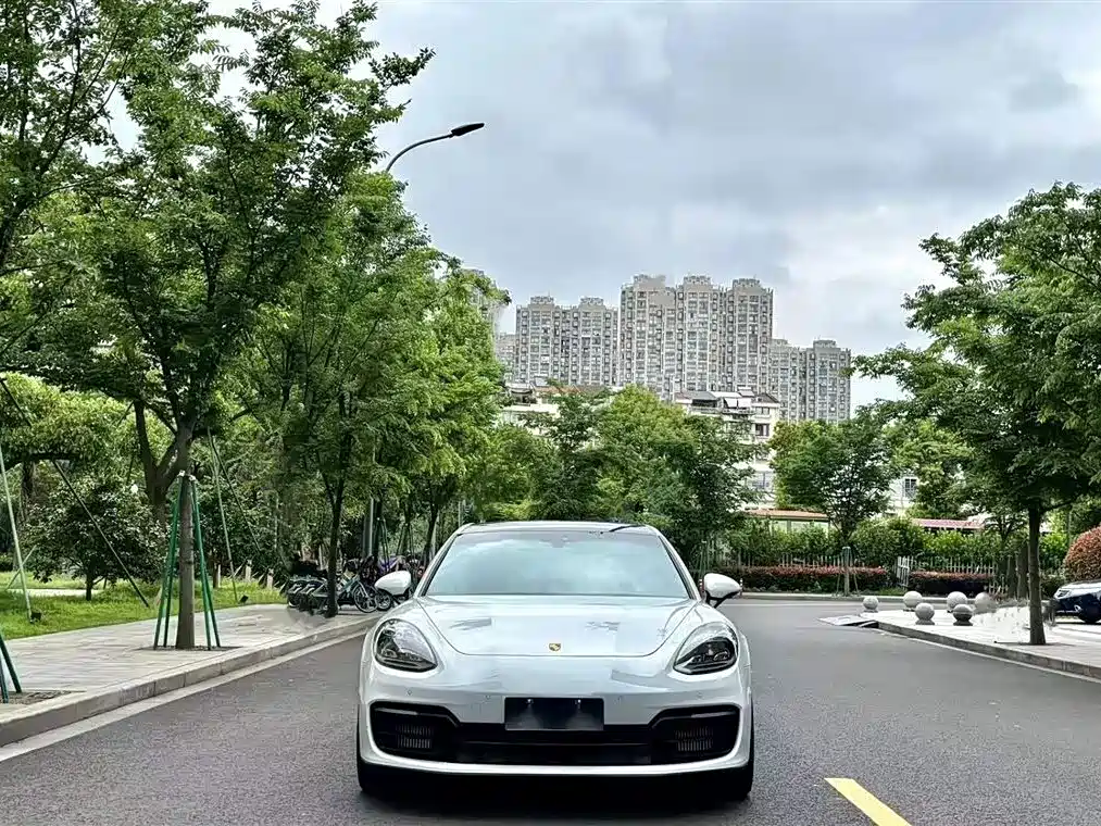 Porsche Panamera — миниатюра 3