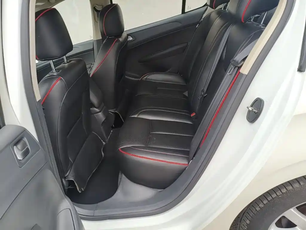 Peugeot 308 — миниатюра 17