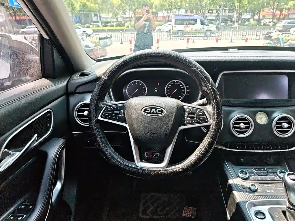 JAC Refine S7 — миниатюра 3